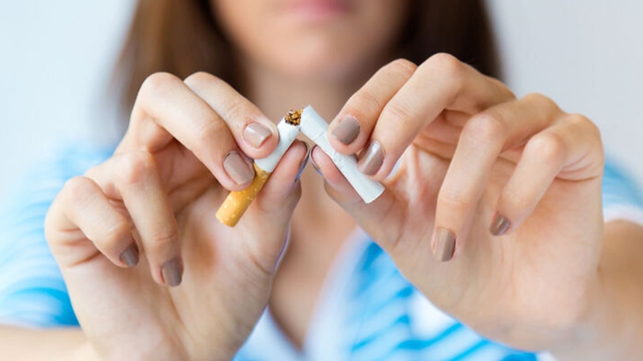 Sigarayı bırakmak bir telefon kadar yakın