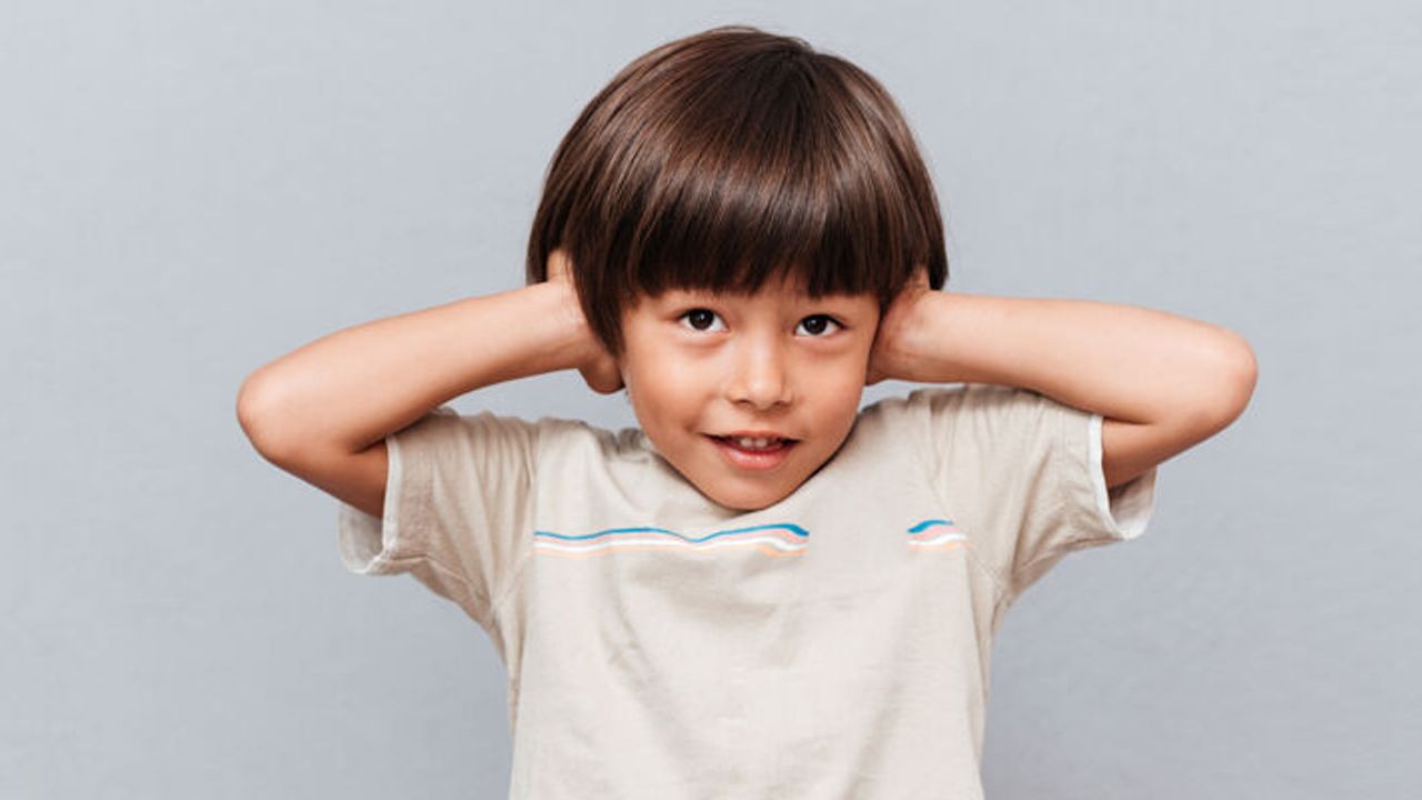 Çocukların sık kulak enfeksiyonu geçirmesinin nedenleri