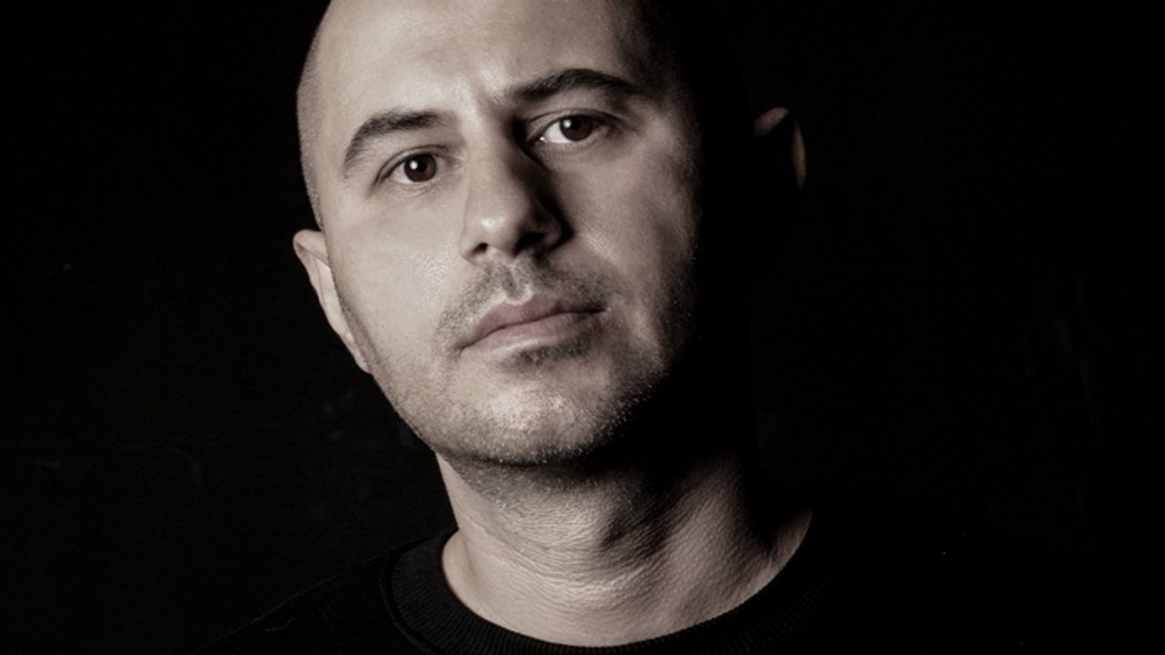 Ugur Project Eskicide bulduğu piyanoya hayat verdi