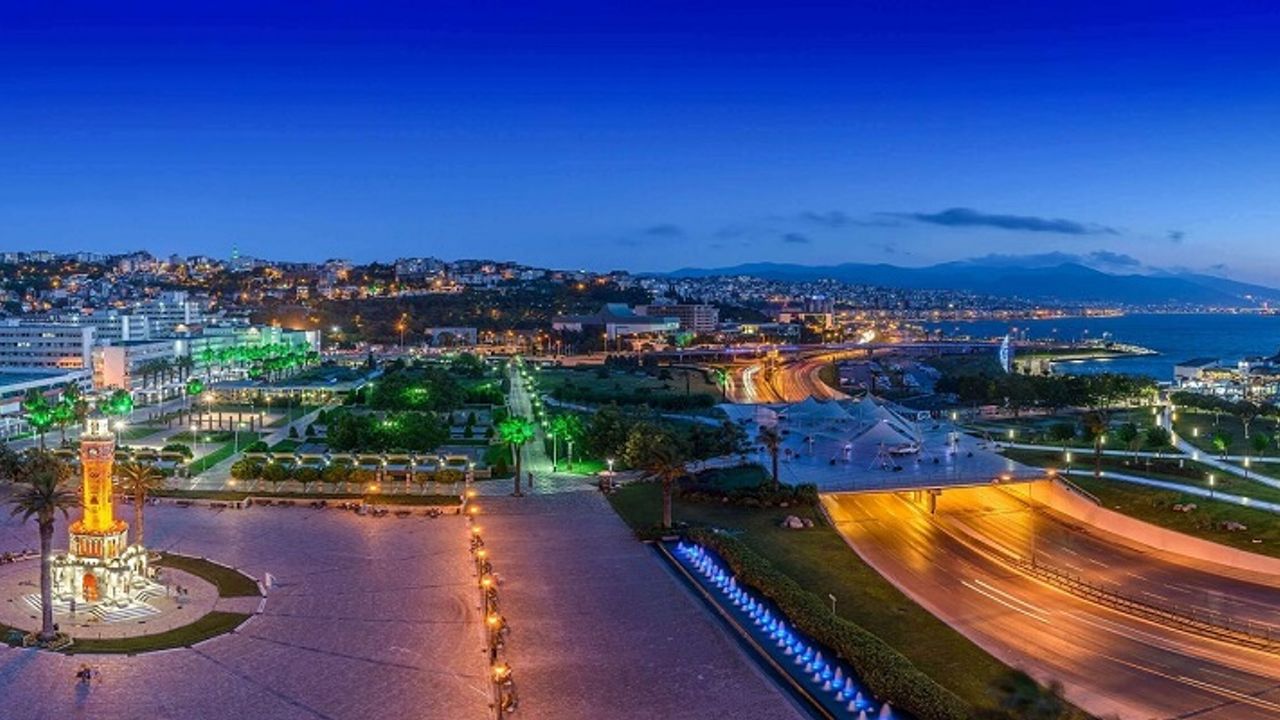 Egenin İncisi İzmir'de Gezilecek Yerler