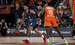 Anadolu Efes, deplasmanda Valencia'ya 94-82'lik skorla yenildi