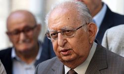 Özgür Özel, Hüsamettin Cindoruk'un sağlık durumu hakkında bilgi aldı