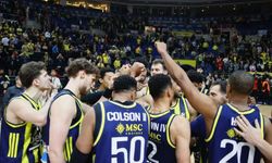 Fenerbahçe Beko, Bahçeşehir Koleji'ni 31 sayı farkla yenerek liderliğe yükseldi