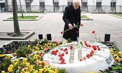 Bahçeli’den Muhsin Yazıcıoğlu’nun Kabrine Ziyaret