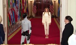 Beyaz Saray'da Eğitim Teknolojileri Zirvesi: Melania Trump'a Yapay Zeka Destekli Robot Eşlik Etti