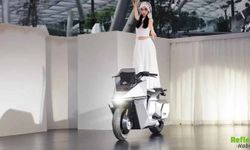 OMOWAY Kendini Dengeleyen Elektrikli Motosiklet OMO X Modelini Tanıttı