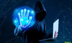 Siber Saldırı Nedir Dijital Dünyanın Görünmeyen Tehlikesi