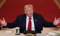 Trump: İran ile Yapıcı Görüşmeler Sürüyor, Saldırılara 5 Günlük Ara