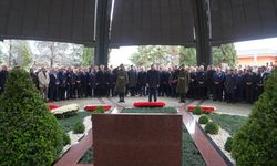 Turgut Özal Vefatının 33. Yıl Dönümünde Kabri Başında Anıldı