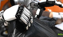 Çin’de Posta Merkezinde İnsansı Robot Dönemi Başladı
