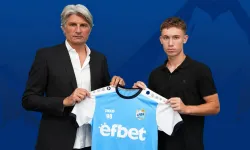 Burak Akınc PFC ARDA İle Profesyonel Sözleşme İmzaladı