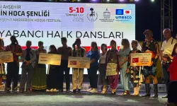 Efes Selçuk Halk Oyunları Ekibi Akşehir'de Büyük Beğeni Topladı