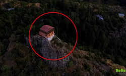 Kayaların Üzerine İnşa Edildi! Ünlü Filmle Tanınan Ev Satışta