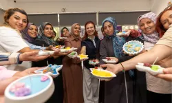 Mersin'de Kadınlar Mum Yapımı Eğitimiyle Üretime Katılıyor