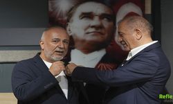 Gürsel Tekin'den Özgür Çelik'e Canlı Yayın Çağrısı! CHP'de 200 Kişiye Rozet Takıldı