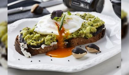 Siyah sarımsağın faydaları: Beyaz sarımsağa göre 2 kat fazla antioksidan içeriyor