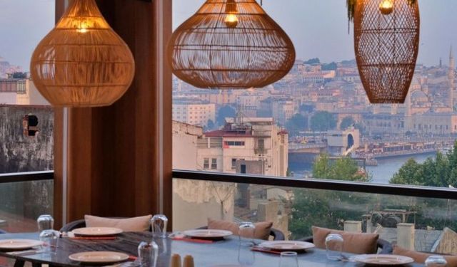 Galata’da Gastronomi ve Manzaranın Buluştuğu Nokta: Perri Karaköy