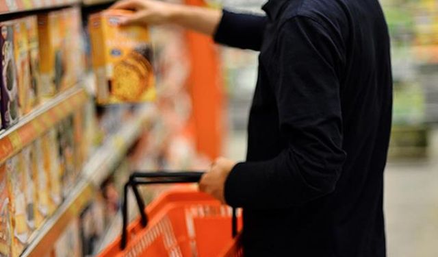 Araştırma: Çocuklar için üretilen paketli gıdaların beşte birinde yapay boya bulunuyor