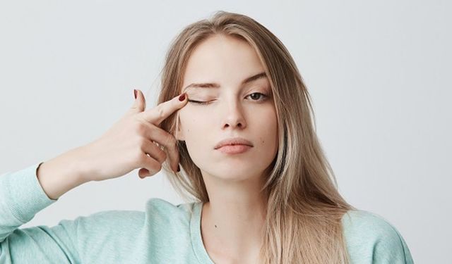 Göz çapaklanması neden olur? En sık görülen gözde çapaklanma nedenleri