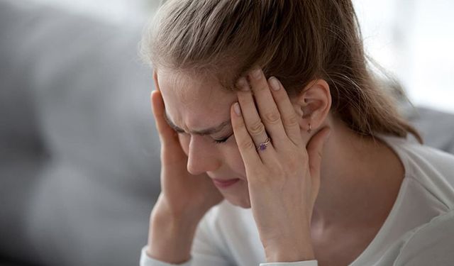 Mevsim geçişlerinde artan baş ağrılarına dikkat