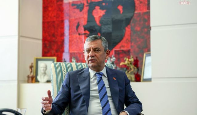 Özgür Özel'den yoğun bakımda tedavisi devam eden Gülşah Durbay'a ziyaret