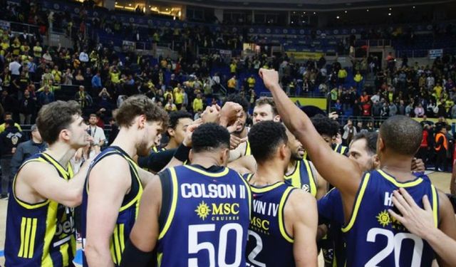 Fenerbahçe Beko, Bahçeşehir Koleji'ni 31 sayı farkla yenerek liderliğe yükseldi