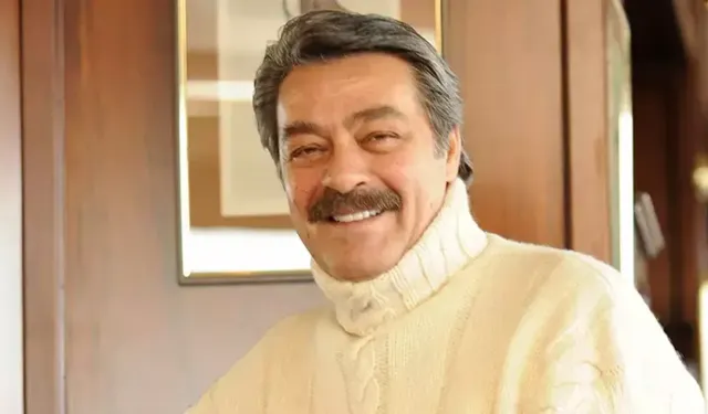 Tedavisi devam eden Kadir İnanır'dan aylar sonra ayakta ilk fotoğraf