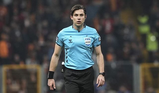 FIFA kokartlı hakem Mehmet Türkmen: Bir bakıma bu milli bayrağı bizler de taşıyoruz