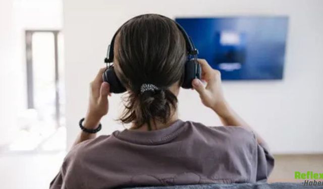 Kulaklıkla Yüksek Sesle Müzik Dinlemek İşitme Kaybına Neden Olabiliyor