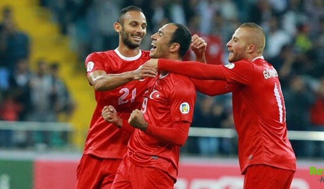 Gökhan Töre, Hakan Çalhanoğlu Neden Kavga Etti?