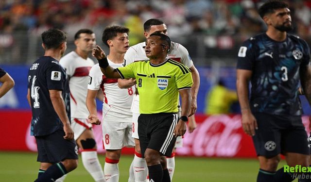 Türkiye-Paraguay Maçının Hakemi Herkesi Şaşırttı! Asıl Mesleği Dikkat Çekti