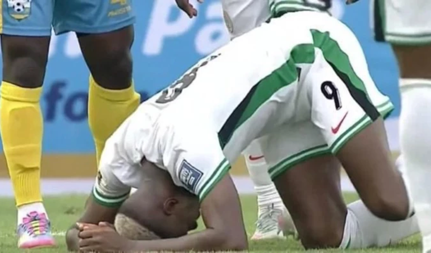 Osimhen'den sağlık durumuna ilişkin açıklama: Durumum çok ciddi değil