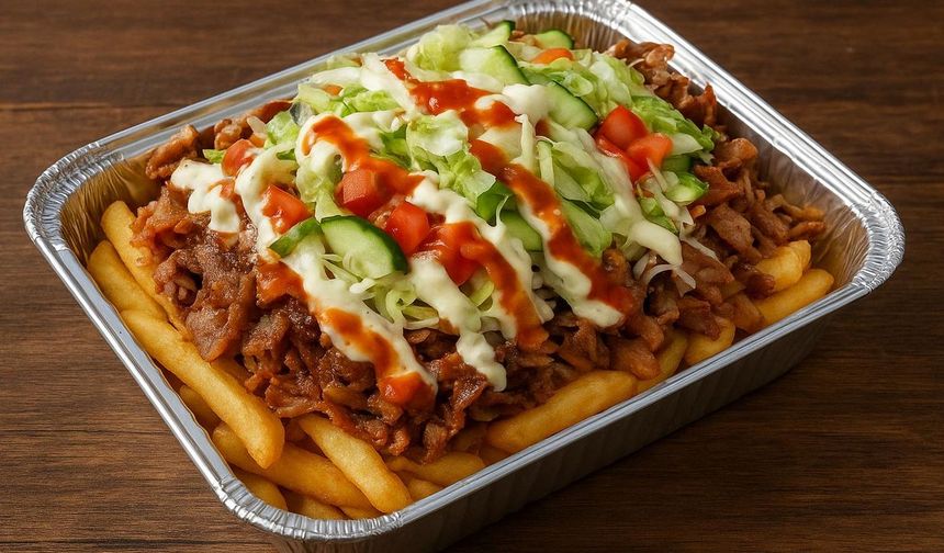 Hollanda'nın 2025'te en çok sipariş ettiği lezzet: Kapsalon döner