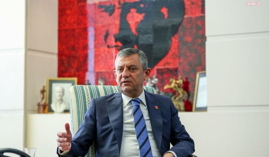 Özgür Özel'den yoğun bakımda tedavisi devam eden Gülşah Durbay'a ziyaret