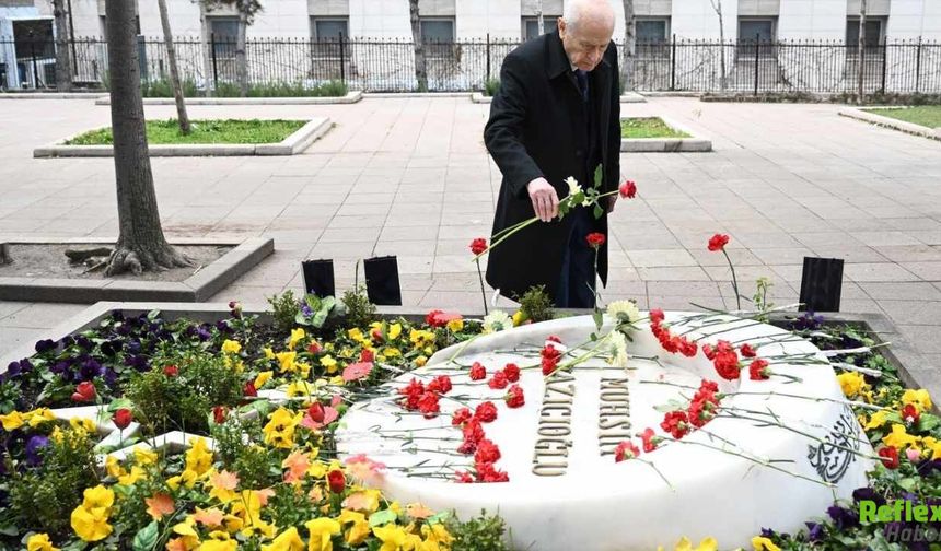 Bahçeli’den Muhsin Yazıcıoğlu’nun Kabrine Ziyaret