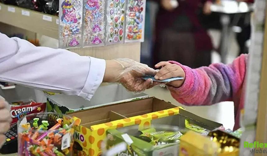 İstanbul’da Öğrencilere Aylık 2 Bin Lira Kantin Kartı Desteği Başlıyor