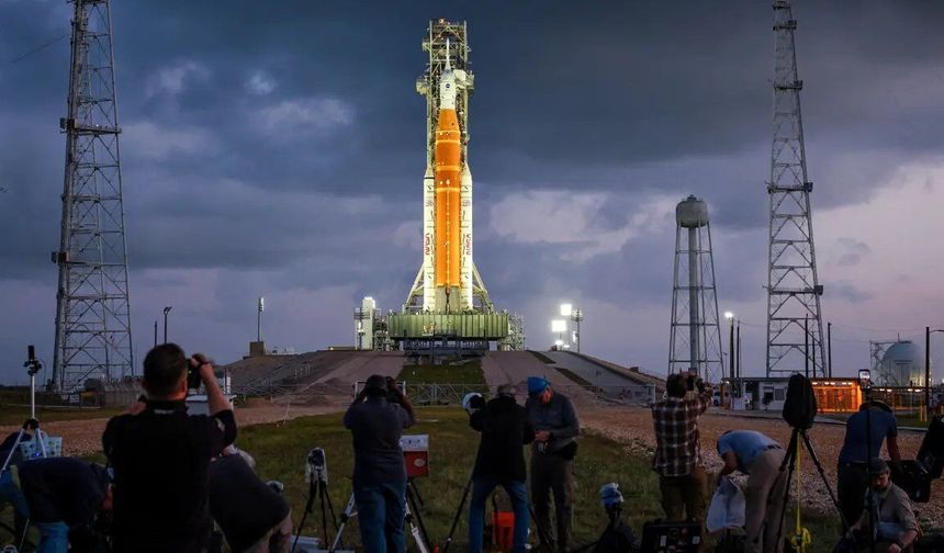 50 Yıl Sonra Ay'a Dönüş: Artemis 2 Görevi Başlıyor