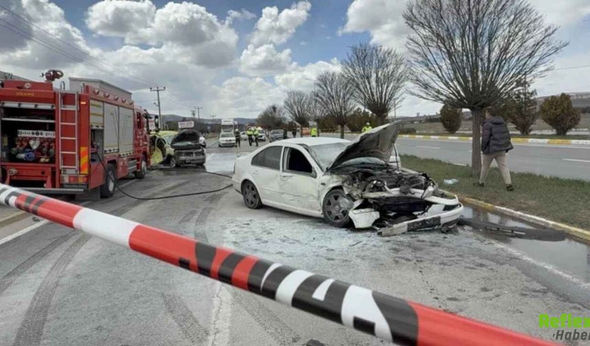 Sivasspor Tesisleri Önünde Kaza: 4 Genç Futbolcu Yaralandı