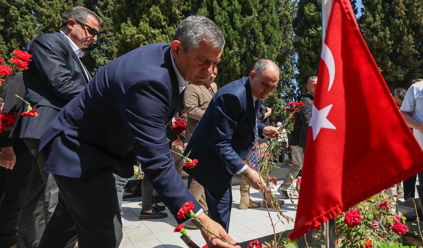 Özgür Özel Soma’da 301 Madenciyi Andı: “Adalet İçin Dimdik Durma Günü”