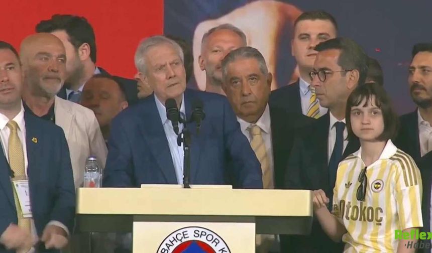 Aziz Yıldırım Tezahürata Eşlik Edince Duygusal Anlar Yaşandı