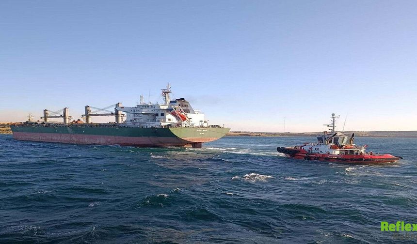 Çanakkale Boğazı'nda Alarm! Dev Yük Gemisi Karaya Oturdu