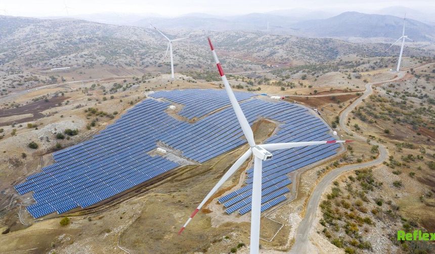 Türkiye Yenilenebilir Enerjide Hedef Büyüttü! Dev İhale Takvimi Açıklandı