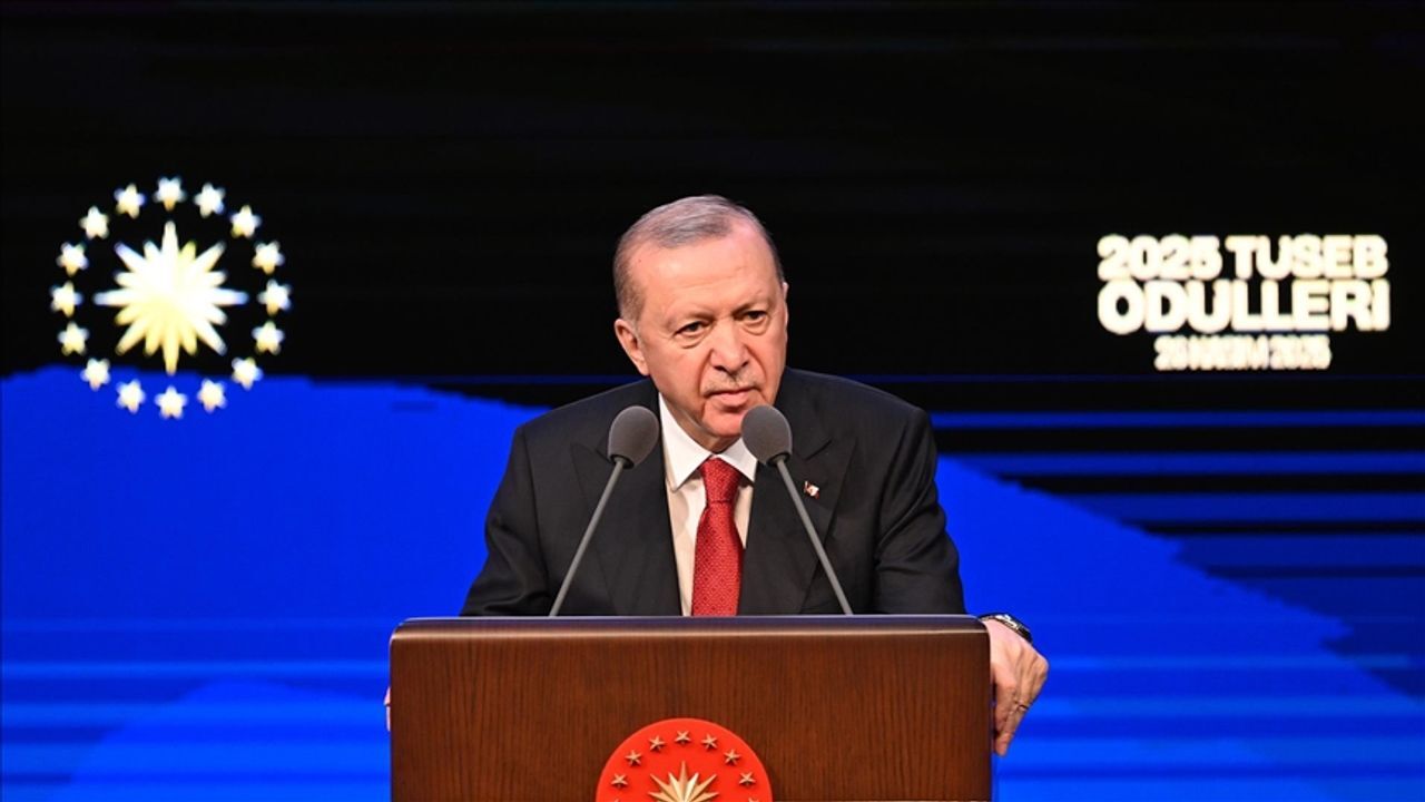 Cumhurbaşkanı Erdoğan: Sağlık Personeli Sayımızı Yüzde 288 Artırdık