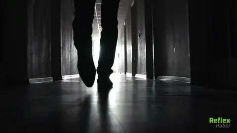 The Man Who Walked With Shadows Türkçe Sözleri Çeviri 3