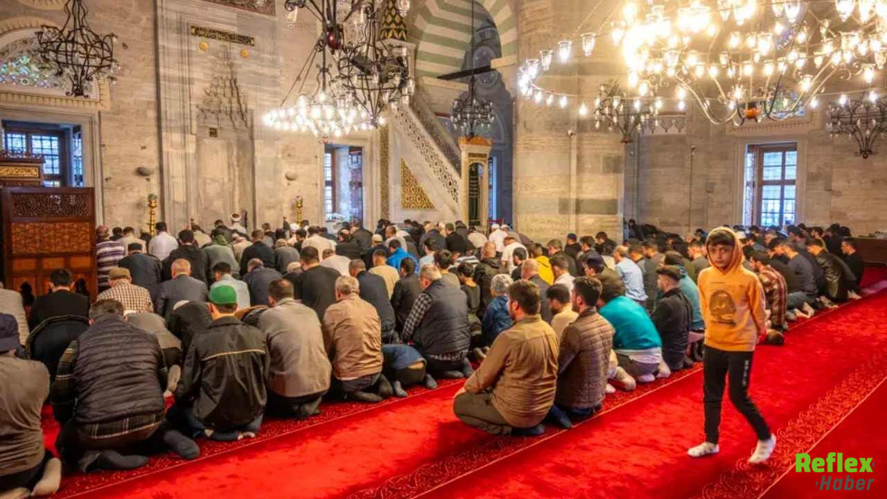 Bayram Namazı Saatleri 2026 İl İl Namaz Vakitleri Açıklandı-1