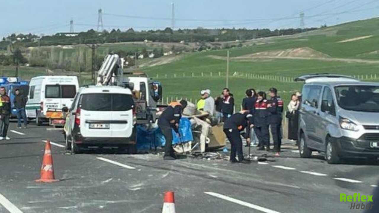 Beypazarı’nda Feci Kaza Can Aldı Bir Ölü Dört Yaralı-1