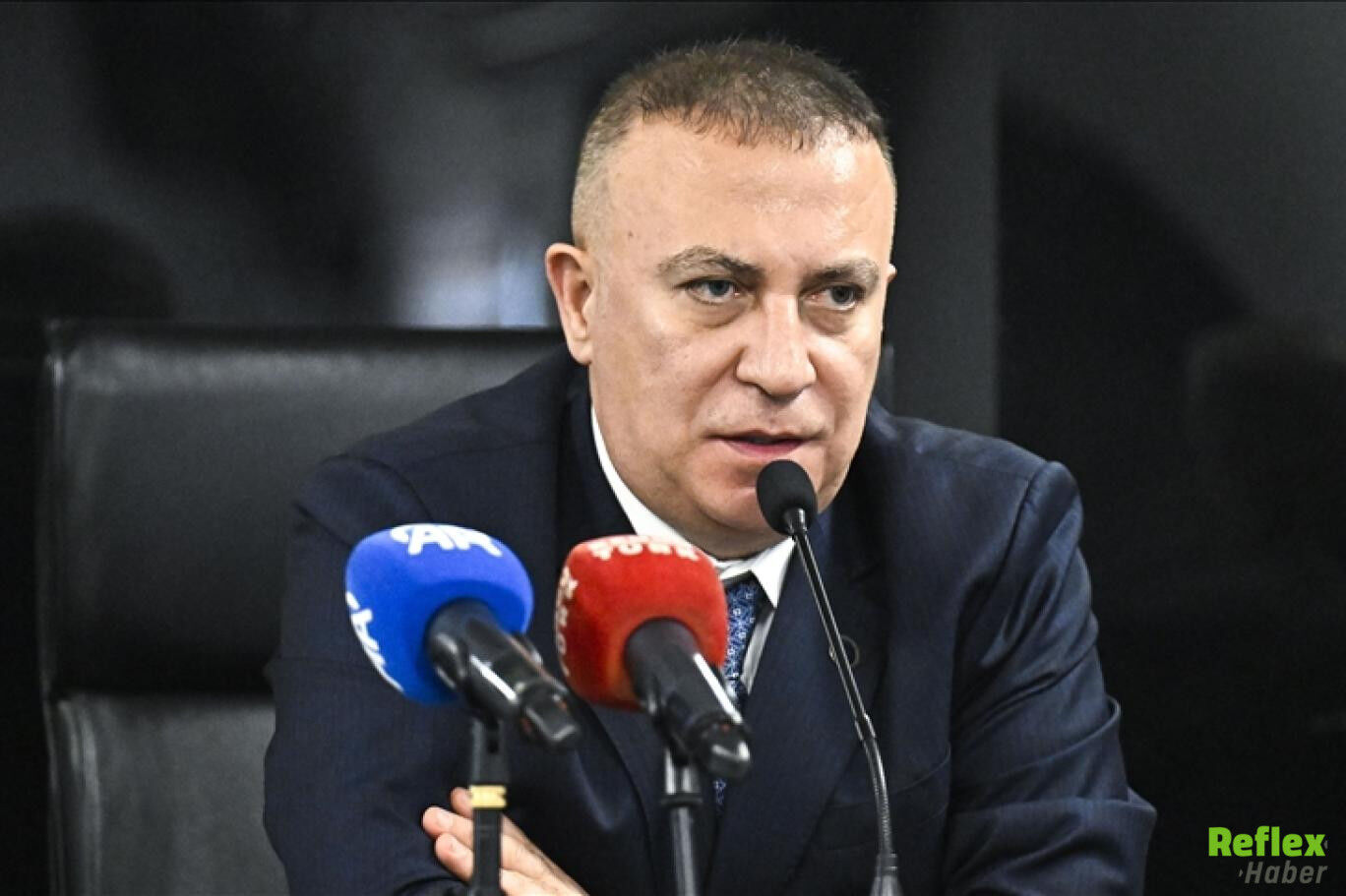 Izzet Ulvi Yönter Neden Istifa Etti 1