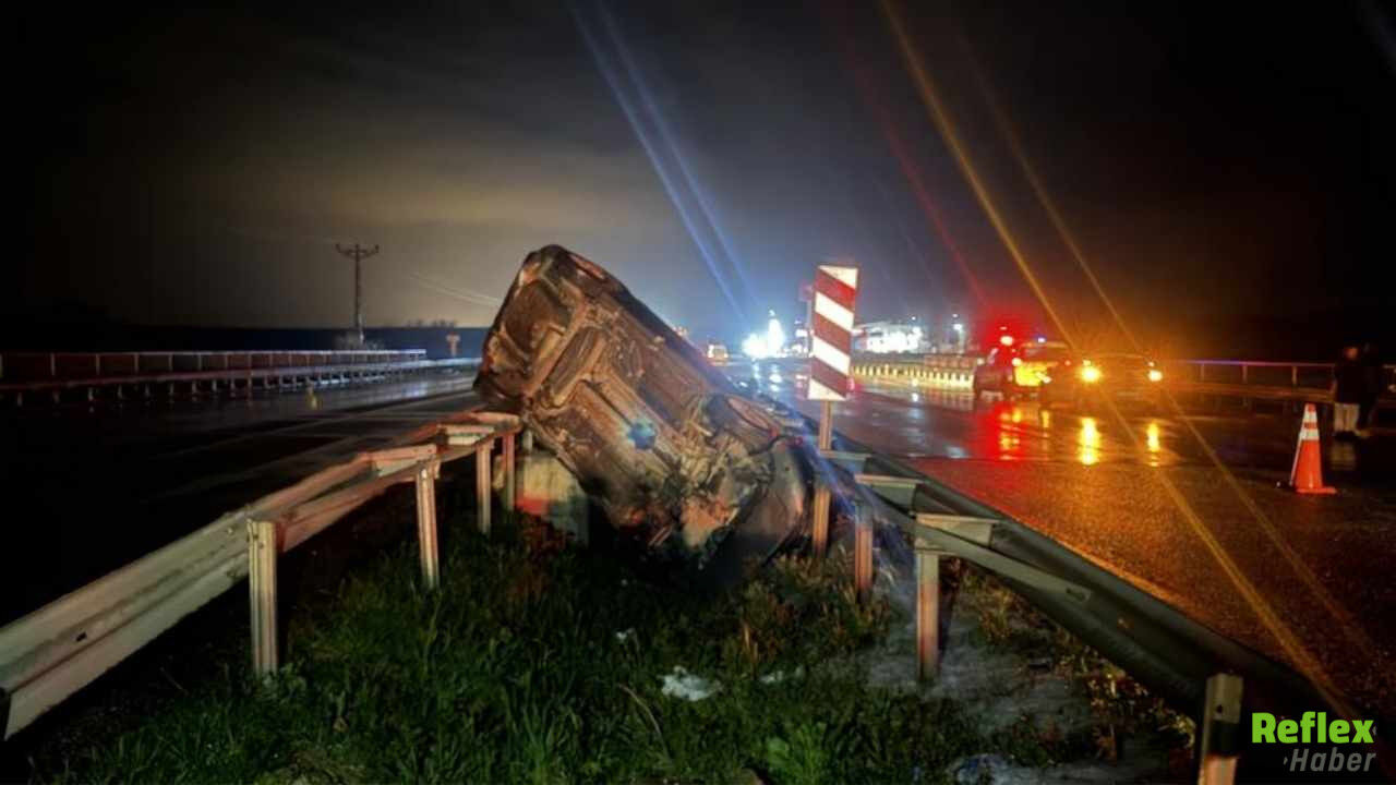 Lüleburgaz’da Zincirleme Kaza Araç Alev Aldı 2 Kişi Ağır Yaralandı-1