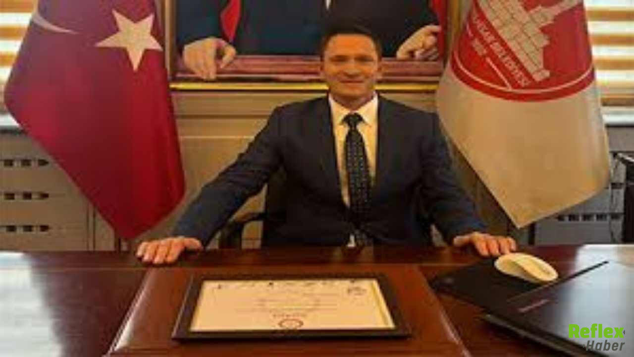 Sivas Belediye Başkanı Bora Karakullukçu Kimdir-1