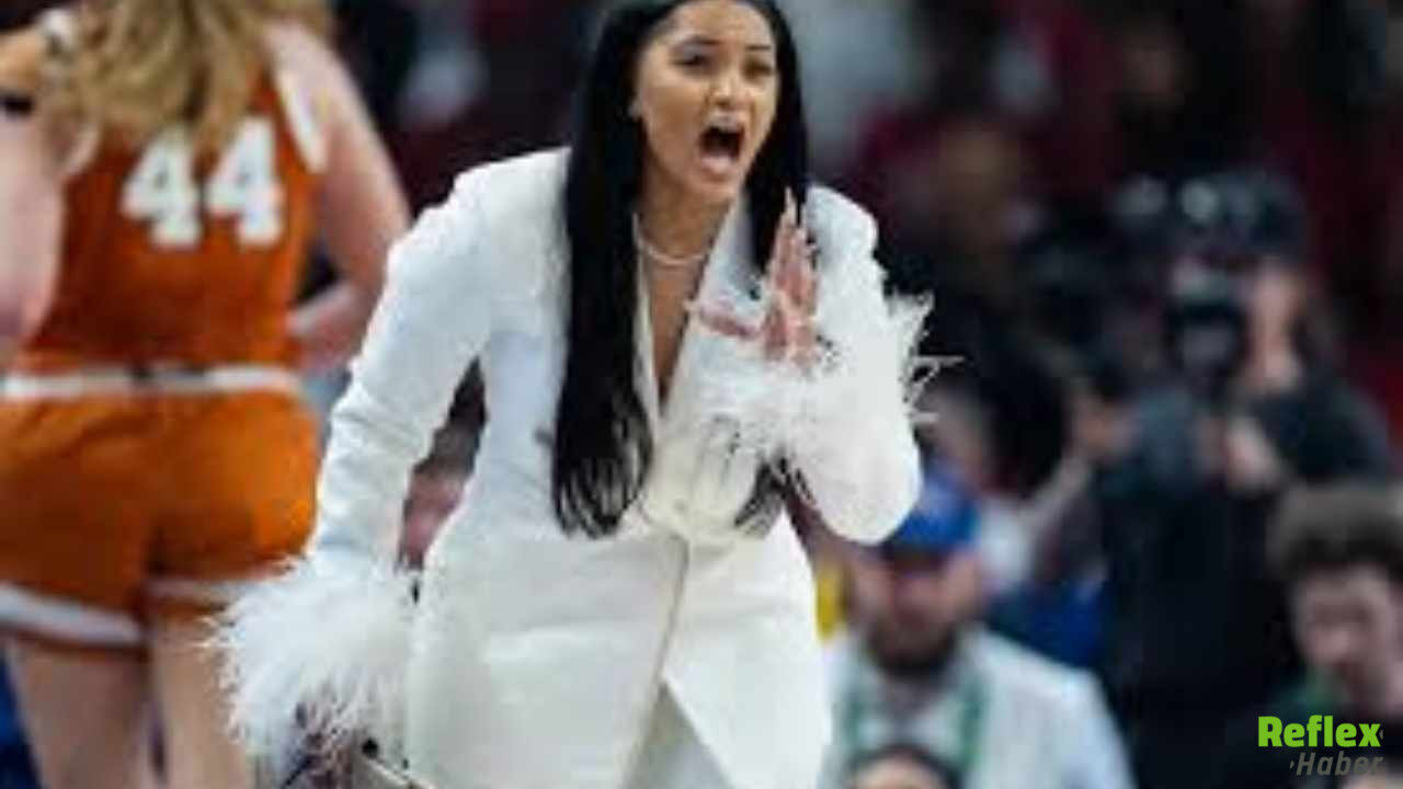 Texas Kadın Basketbol Antrenörü Kim-1